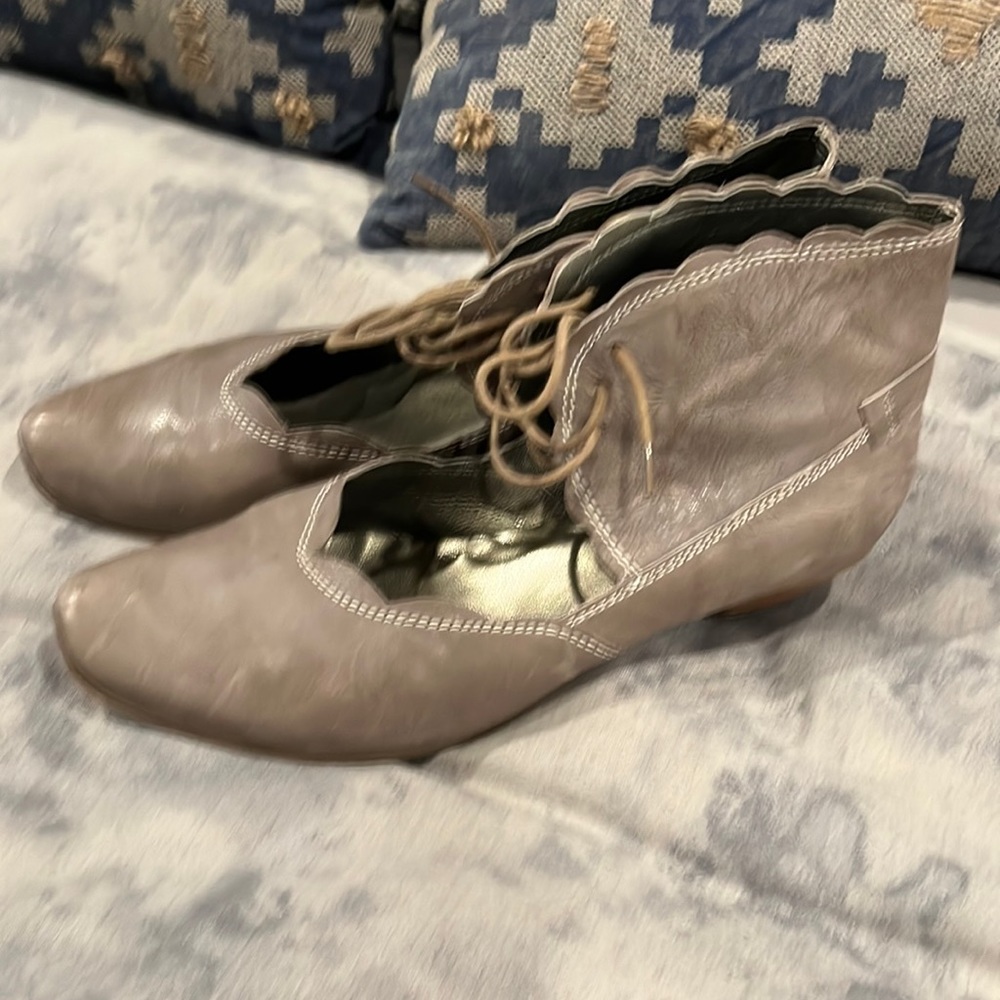 Fidji grey/beige bootie lace up